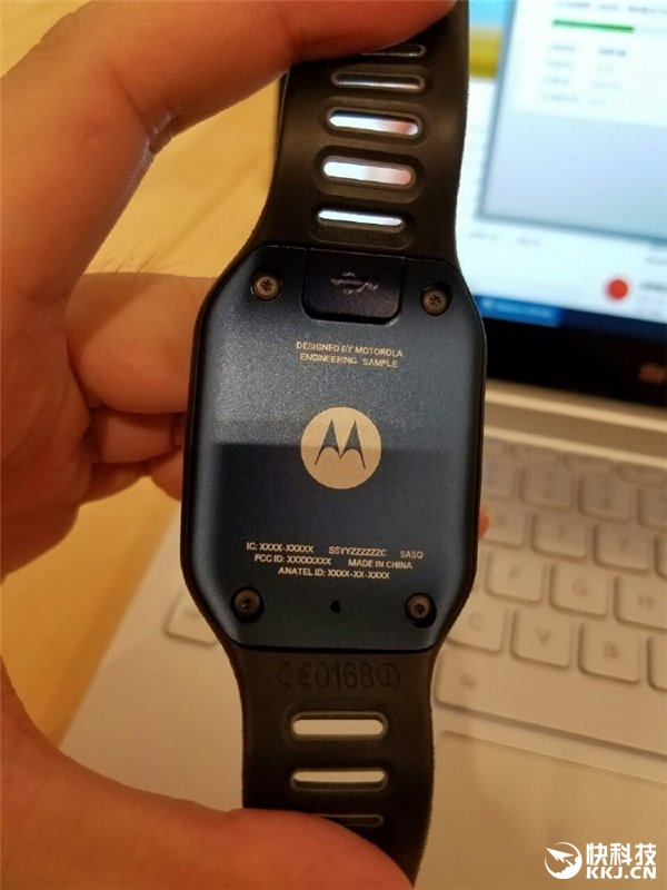 粉絲失望,！新款Moto手表現(xiàn)身：竟然拋棄圓形表盤